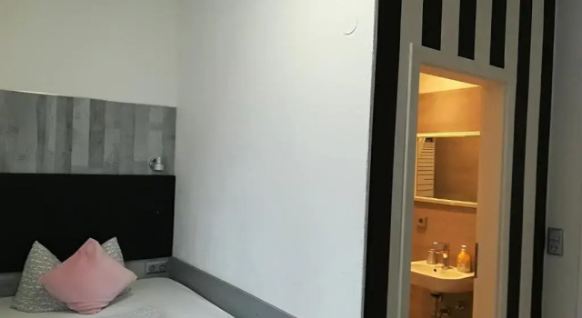 Номер Standard LA Boutique House
