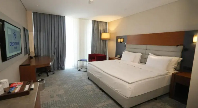 Номер Standard с видом на бассейн Dedeman Cizre Hotel