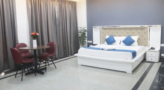 Номер Executive Axon Stays Near Artemis Hospital Gurgaon Sector 52