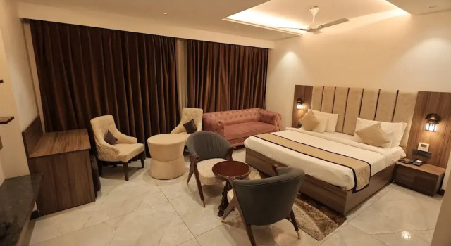 Номер Executive SNJ Taj Grand
