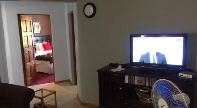 Апартаменты Luxury Houghton Guest House