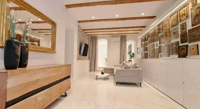 House Olenta
