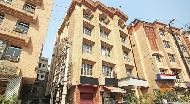 OYO 10400 Hotel The Ambassador