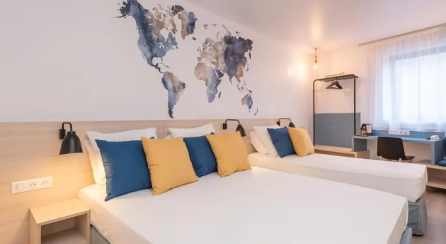 Трёхместный номер Standard Tulip Inn Antwerpen