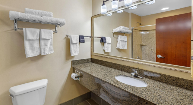 Четырёхместный номер Standard Best Western PLUS Fossil Country Inn & Suites