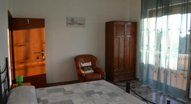 Il Giardino del Gallo, Book Hotel Hotels in Foligno with Parking, Parking