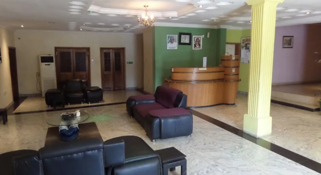 De New Landmark hotel, Rezervovat Hotel Hotely v Ibadan se snídaní, Snídaně
