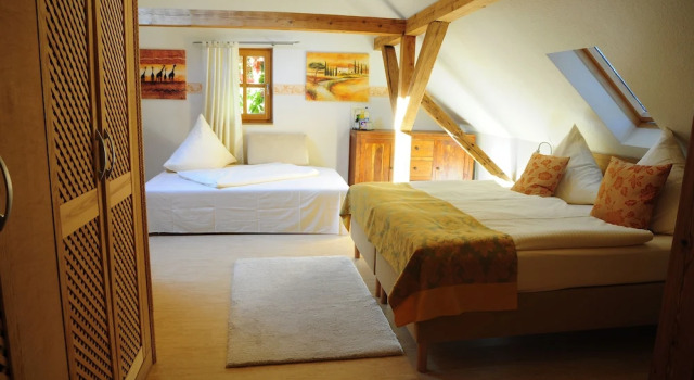 Трёхместный номер Standard Hotel Schlossresidenz Heitzenhofen