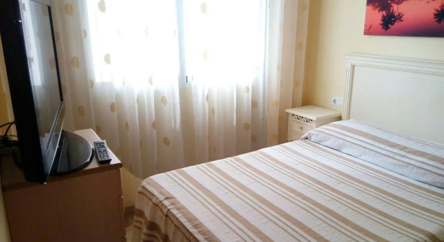 Apartamentos Gandía Universidad 3000