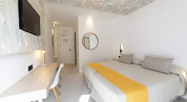 Номер Standard Hotel Oasis Plaza