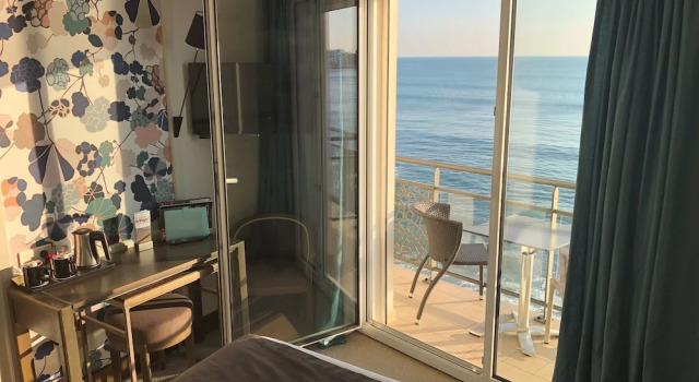 Двухместный номер Standard с балконом и с видом на море Hotel & Spa Les Roches Noires