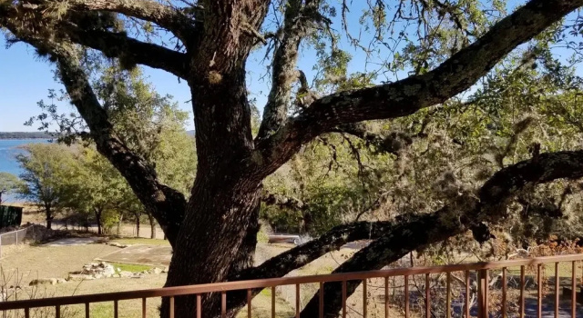 Waters Edge Retreat At Canyon Lake by RedAwning, Reservar Hotel Canyon Lake Texas Hill Country