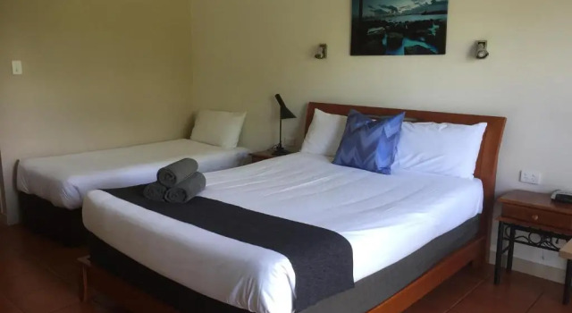 Двухместный люкс Birch Motel Bowen Previously Known as Bowen Arrow Motel