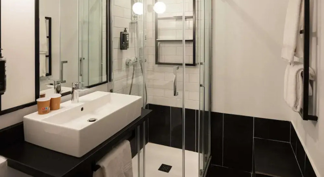 Номер Standard с балконом Ibis Brive Centre