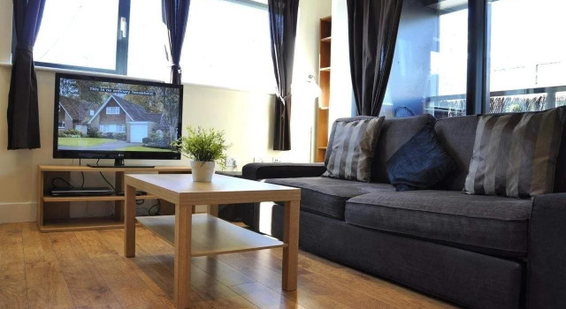 London Bridge Apartments