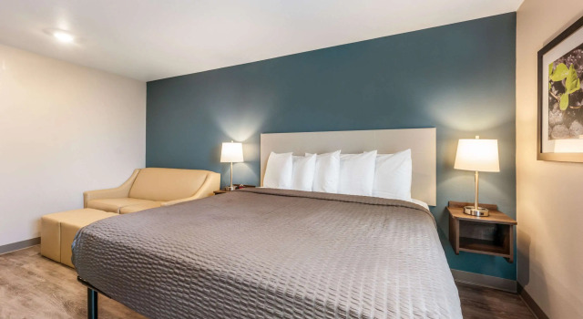 Двухместный номер Standard WoodSpring Suites Linden