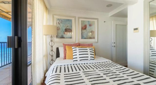 Oceanview Penthouse Suite