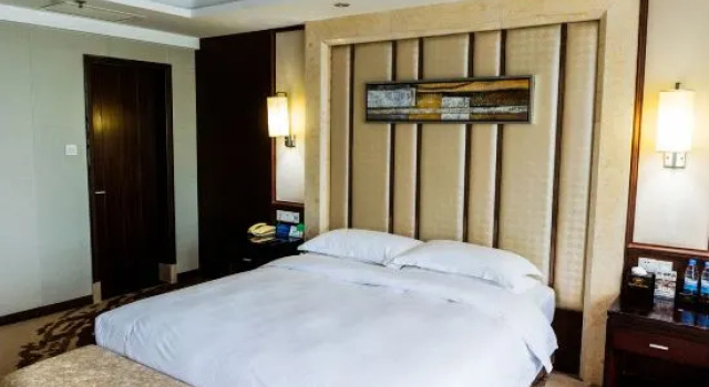 Люкс Business Century Yuan International Hotel (Guannan County Government Store, Lianyungang)