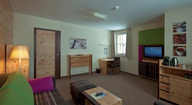 Hotel Enzian, Rezerwuj Hotel Obertauern Salzburg, w pobliżu Angerbahn