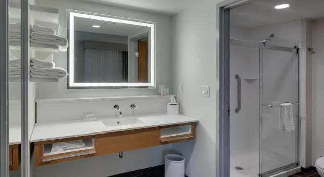 Четырёхместная студия Hampton Inn & Suites - Knoxville Papermill Drive, TN