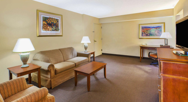 AmericInn Hotel & Suites Indianapolis NE, Book Hotel SPA-hoteller i Fishers, SPA