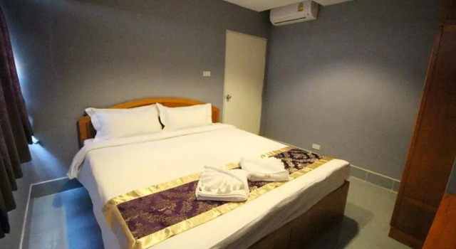 Люкс Lee Place Phatthanakan Condo