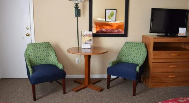 Mountain Aire Inn Sevierville - Pigeon Forge, Забронировать Отель Севьервилл Great Smoky Mountains National Park
