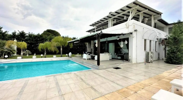 Вилла White Diamond Villa with Private Pool for group up to 12