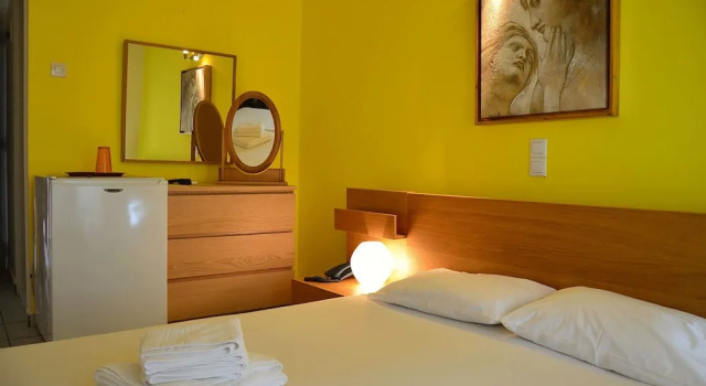 Номер Standard Saron Hotel