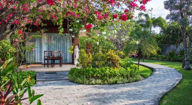 Двухместный номер Deluxe с видом на сад Adi Assri Beach Resorts And Spa Pemuteran
