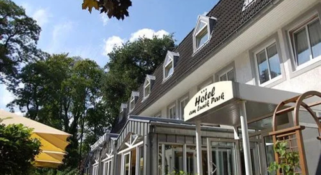 Hotel Am Lunik Park, Book Hotel Hohen Neuendorf Brandenburg