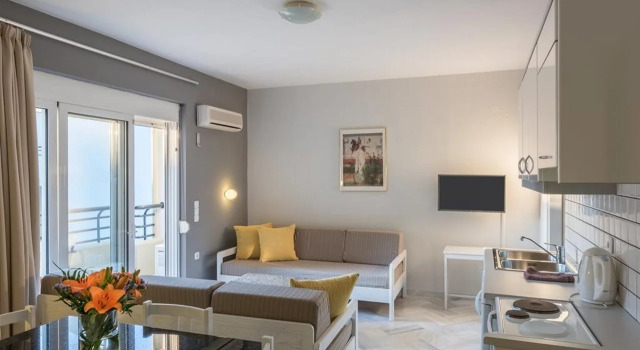 Alantha Apartments