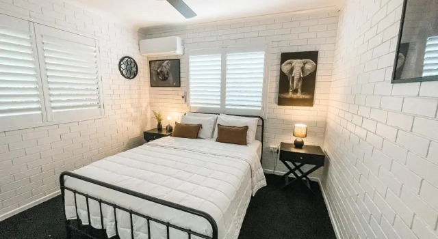 Island Views Accommodation, Book Hotel Meikleville Hill Queensland