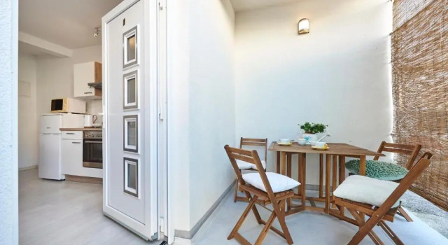 Апартаменты Цокольный этаж Apartmani Sara i Klara