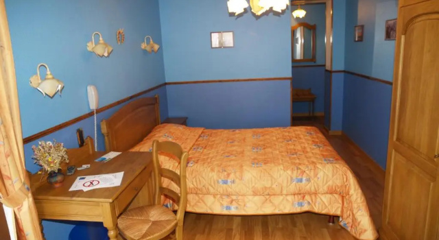 Трёхместный номер Standard с видом на море Hôtel De Calais