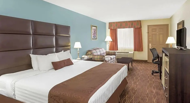 Двухместный номер Accessible Baymont by Wyndham Helen
