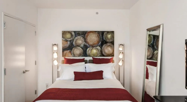 Global Luxury Suites at Columbus, Забронировать Апартаменты/квартира Отели Джерси-Сити с парковкой, рядом с Museum of Russian Art, Парковка
