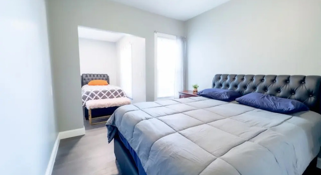 Коттедж Classic с балконом Group Friendly 6BR Near Aquarium & Niagara Falls