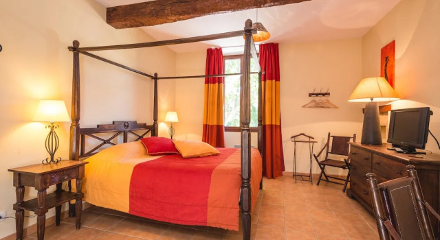 Le Relais Du Grand Logis, Rezervasyon Misafirhane Mirabeau Cadarache