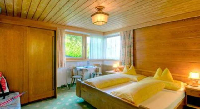 Sonnenhotel Soldanella Sonneck, Book Hotel Samnaun Engadin