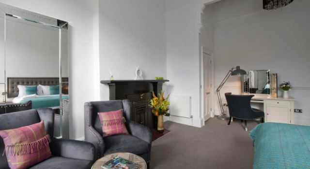 Apple Apartments Edinburgh, Забронировать Апартаменты/квартира Новый город Эдинбург, рядом с Национальный музей Шотландии
