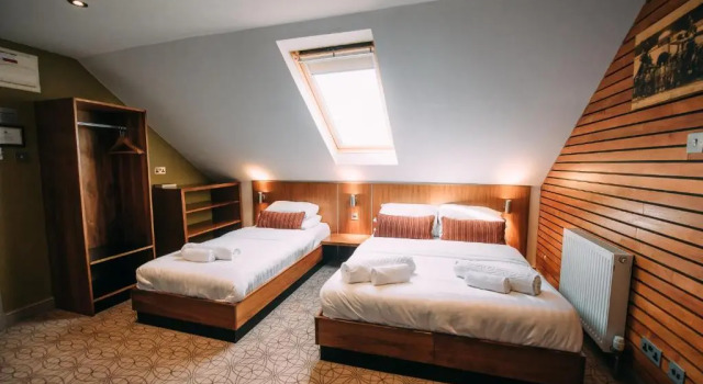 Семейный номер Standard The Commercial Hotel