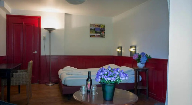 Oortjeshekken Hotel Café Restaurant, Varaa Hotelli  