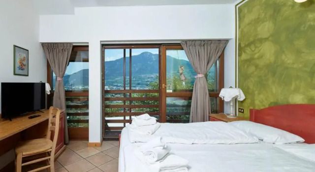 Двухместный номер Standard с балконом Hotel al Dòs - Breakfast & Private SPA