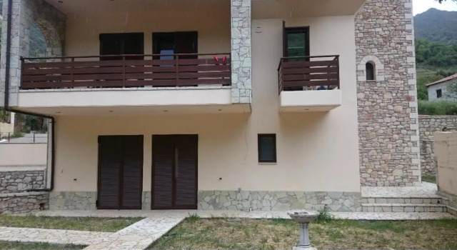 VILLA RIA, Prenota Villa Kalavrita Helmos