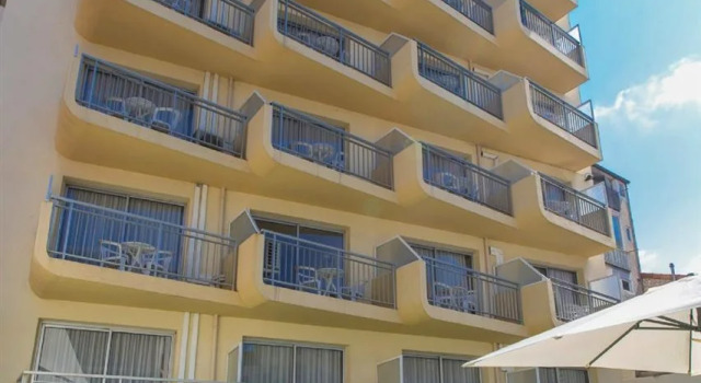 Hotel Abrial by Soniho, Забронировать Отель Отели Канн 3 звезды, рядом с Eglise Reformee de France, 3*
