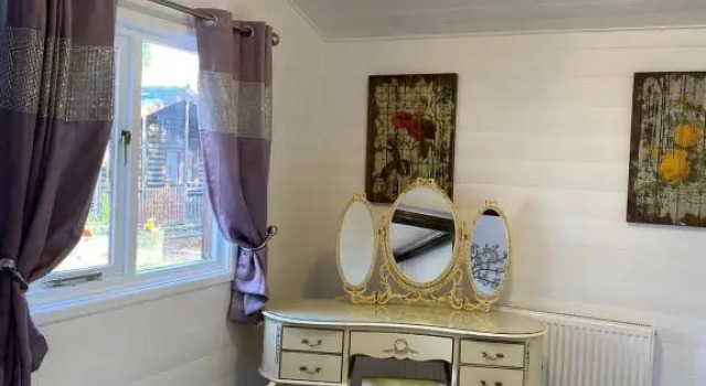 Magpie 1 Hot Tub HuntersMoon-Warminster-Bath-Wiltshire