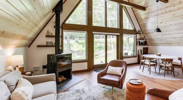 1 Mi to Resort Beach: Alpine Lake A-frame!, Prenota Resort Terra Alta Stati Uniti