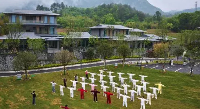 Ruolin Qiaoshangu Graden Hotel, Rezerwuj Hotel Taizhou Zhejiang