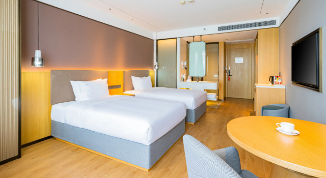 Holiday Inn One Thousand Island Lake by IHG, Book Hotel Hoteller i Chun'an med morgenmad, Morgenmad